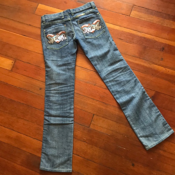 Frankie B dove heart embroidered jeans - Picture 5 of 8